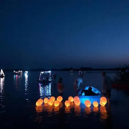 Mit Grossem Garten Und Blick Zum Apartment *