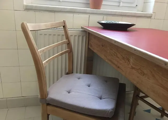 Mit Grossem Garten Und Blick Zum Appartement *