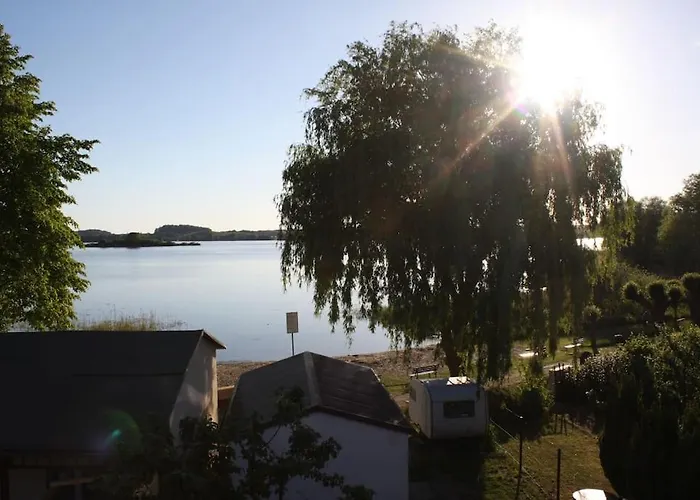 Mit Grossem Garten Und Blick Zum Appartement